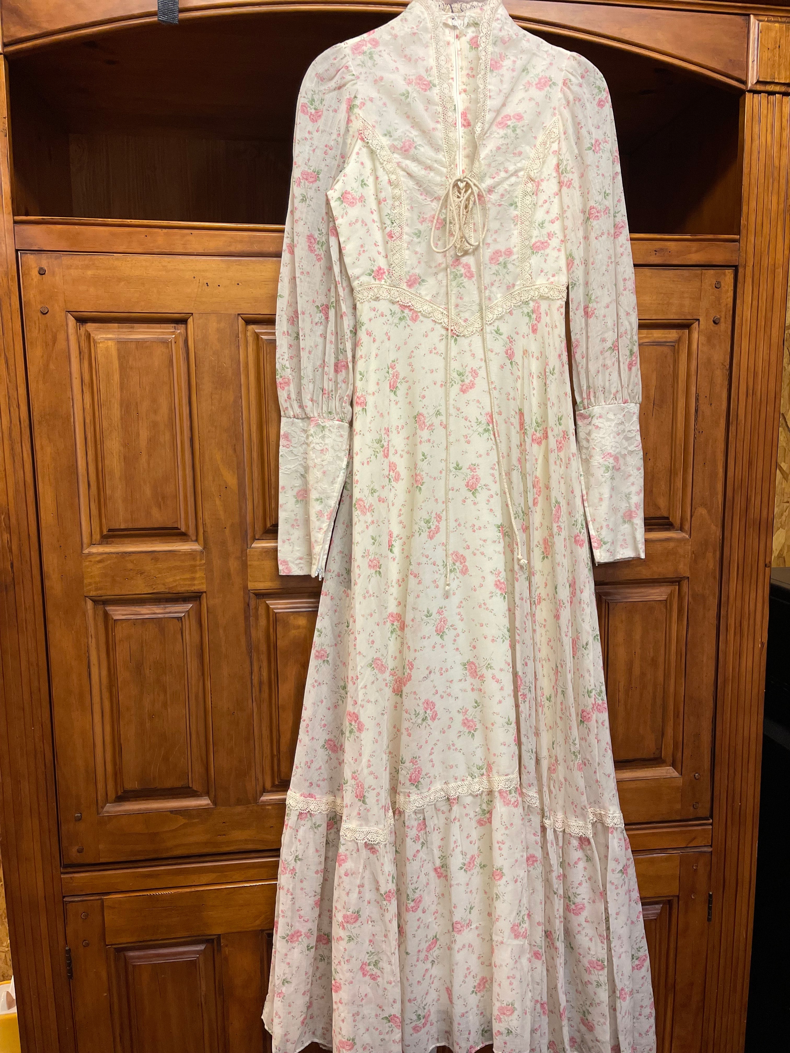 Vintage Western Floral Dress